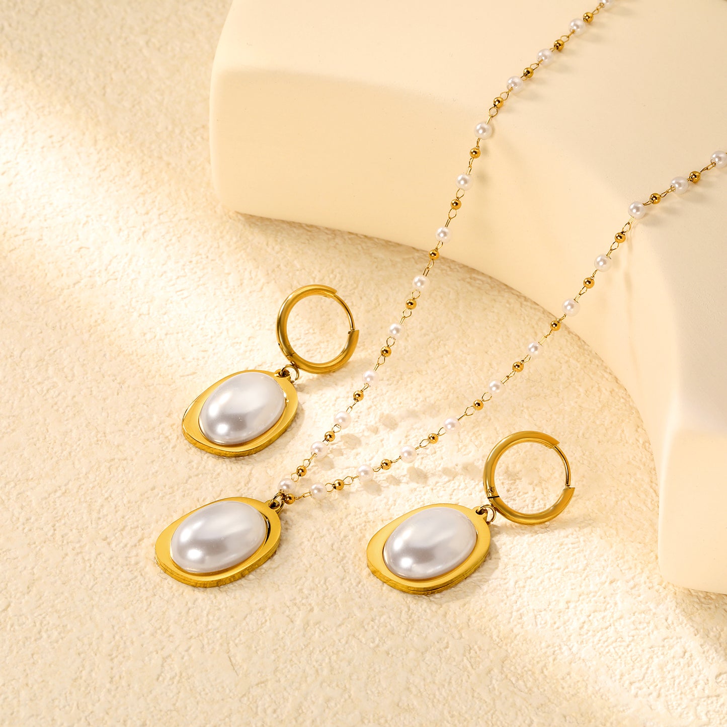 Wholesale Stainless Steel Pearl Jewelry Set - Gold Earrings & Pendant (16.3x23.6mm) with 3mm Pearls & 40+5cm Chain