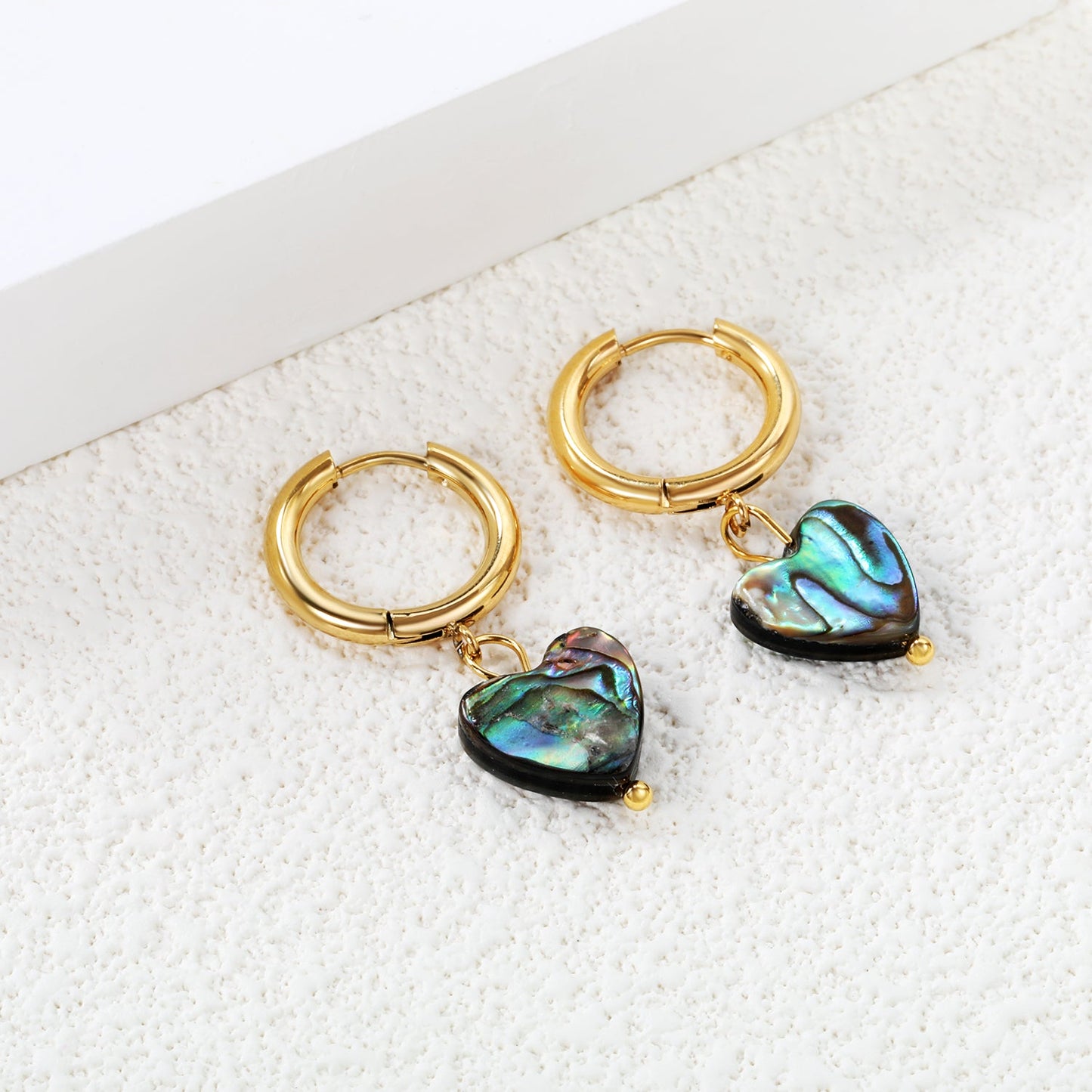 2.5*12.2mm inner diameter circle+12.2*11.5mm heart-shaped abalone shell earrings Gold color