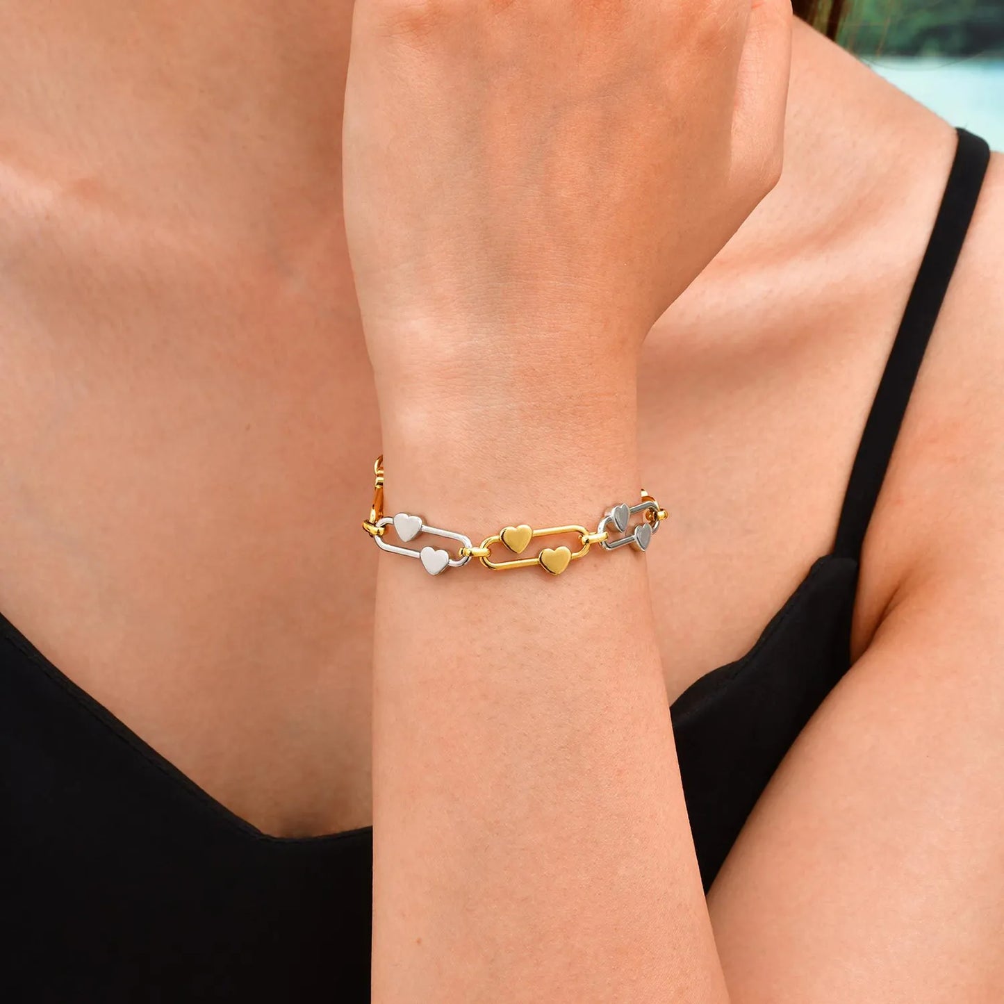 Wholesale Heart-Link Bracelet Collection (Gold/Silver/Two-Tone) | 16+5cm Adjustable | 21x10mm Statement Chain | MOQ 12