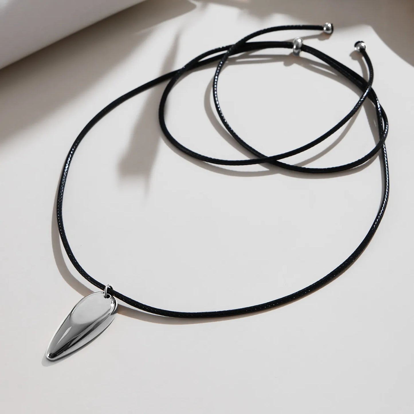 Wholesale Teardrop Pendant Leather Necklace (Gold/Silver) | 90cm Adjustable Cord | 15x35mm Sculpted Drop | MOQ 12
