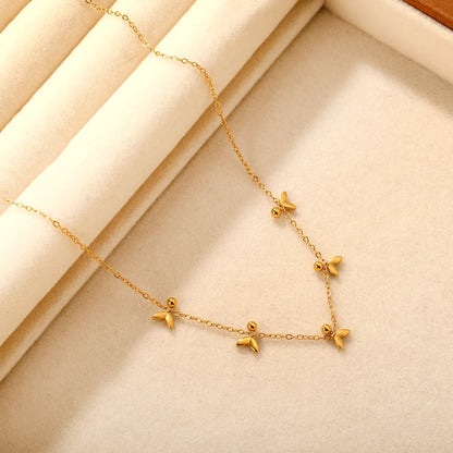 18K Gold Mini Fishtail Charm Necklace | 40+5cm Adjustable Chain | 5.2×6mm Fishtail Accents | Wholesale (MOQ 12)