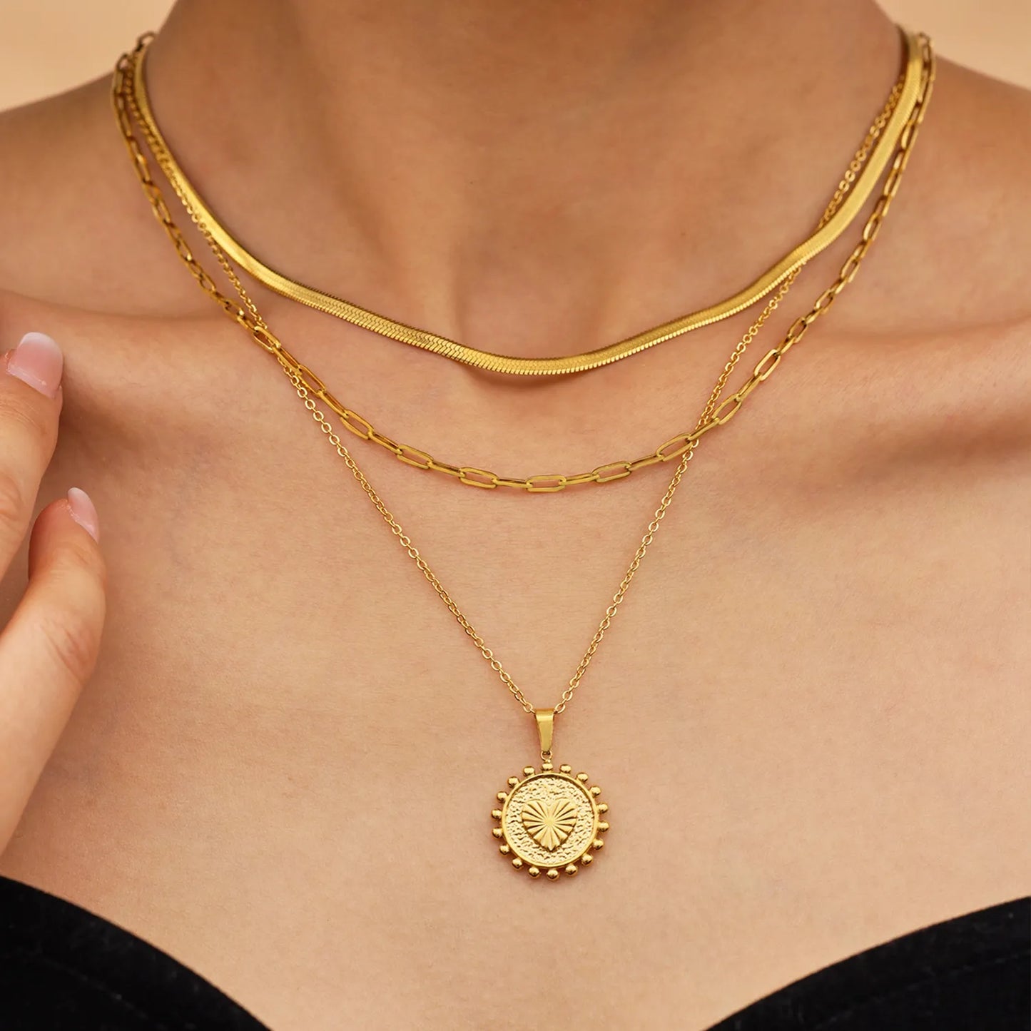 Wholesale Gold Layered Medallion Necklace | Dual Chains (35+5cm/40cm) | 17.8mm Heart Accent Pendant | MOQ 12
