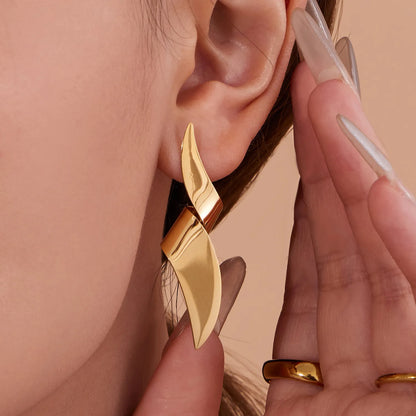 Wholesale Two-Tone Twisted Blade Earrings (Gold/Silver) | 15x47mm Modern Sculptural Style | MOQ 12