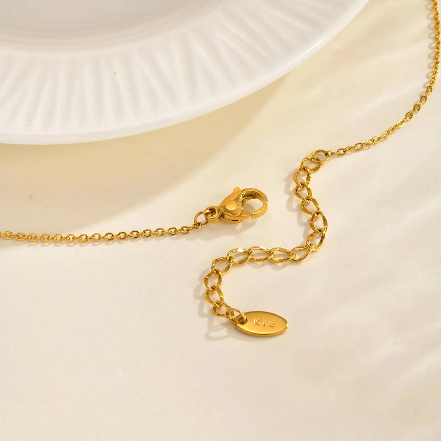 18K Gold Snake & Teardrop Lariat Necklace | 45+5cm Adjustable Chain | 6.3x30mm Snake + 9.3x16.6mm Teardrop | Wholesale (MOQ 12)