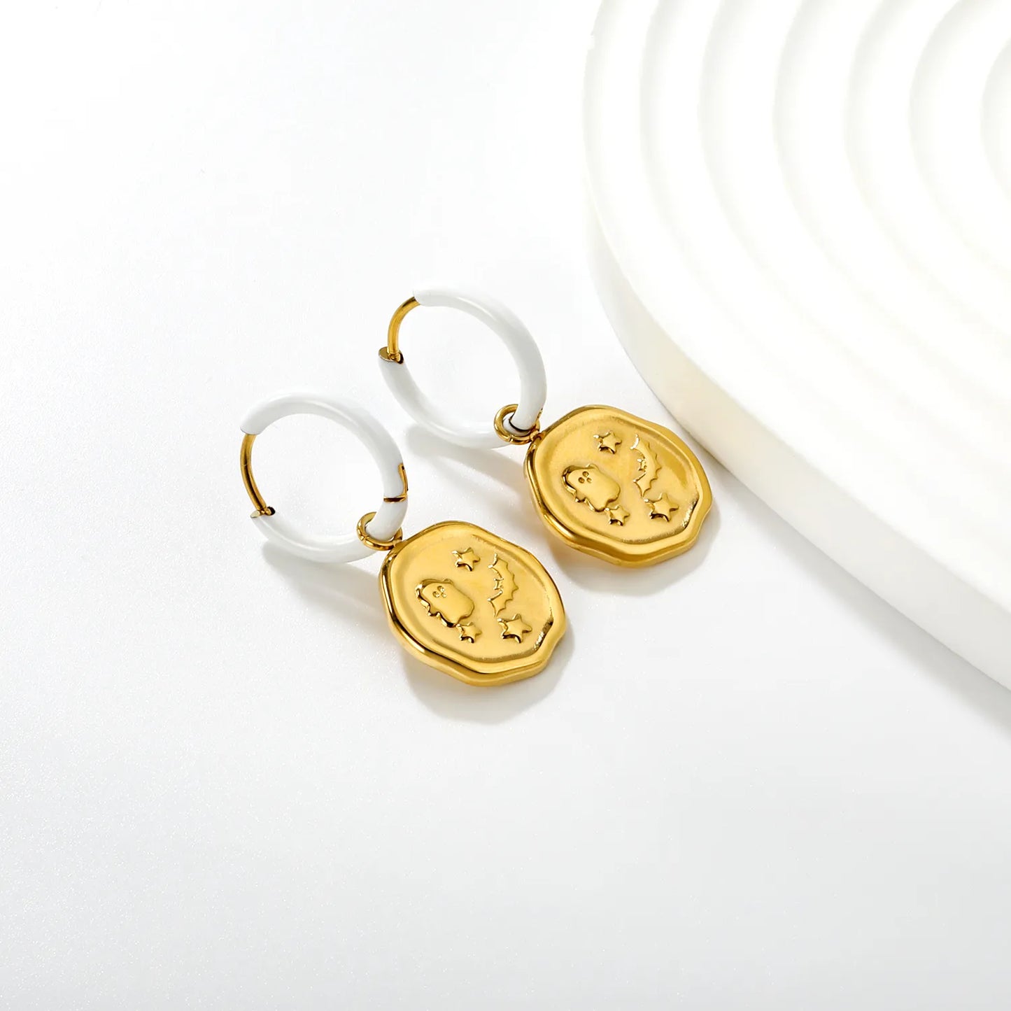 ✨ Wholesale Gold Disc Hoop Earrings | 14.6x16.2mm Round Design | Surgical Steel Minimalist Earrings | Everyday Elegant Jewelry