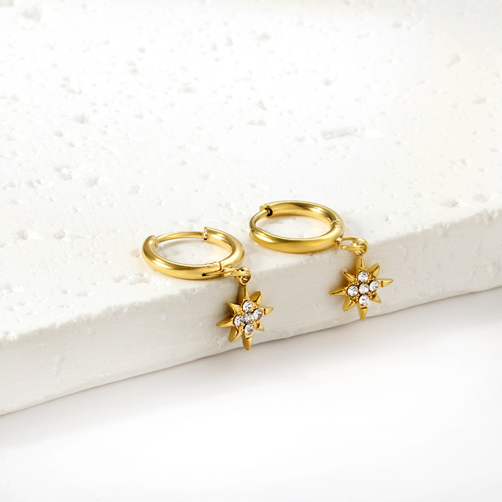 1.6x10mm circle with lucky star white diamond stud earrings
