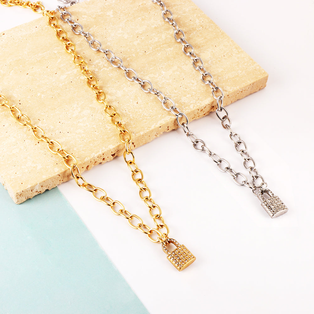 Hypoallergenic girls jewelry Stainless Steel Lock Accessory With Diamond Necklace