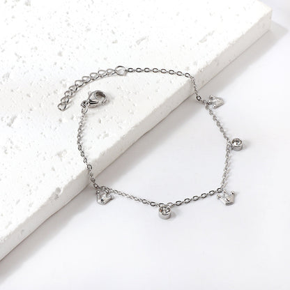 3 Small Crowns + 2 Cylindrical White Diamonds Accessories Bracelet 17+3cm