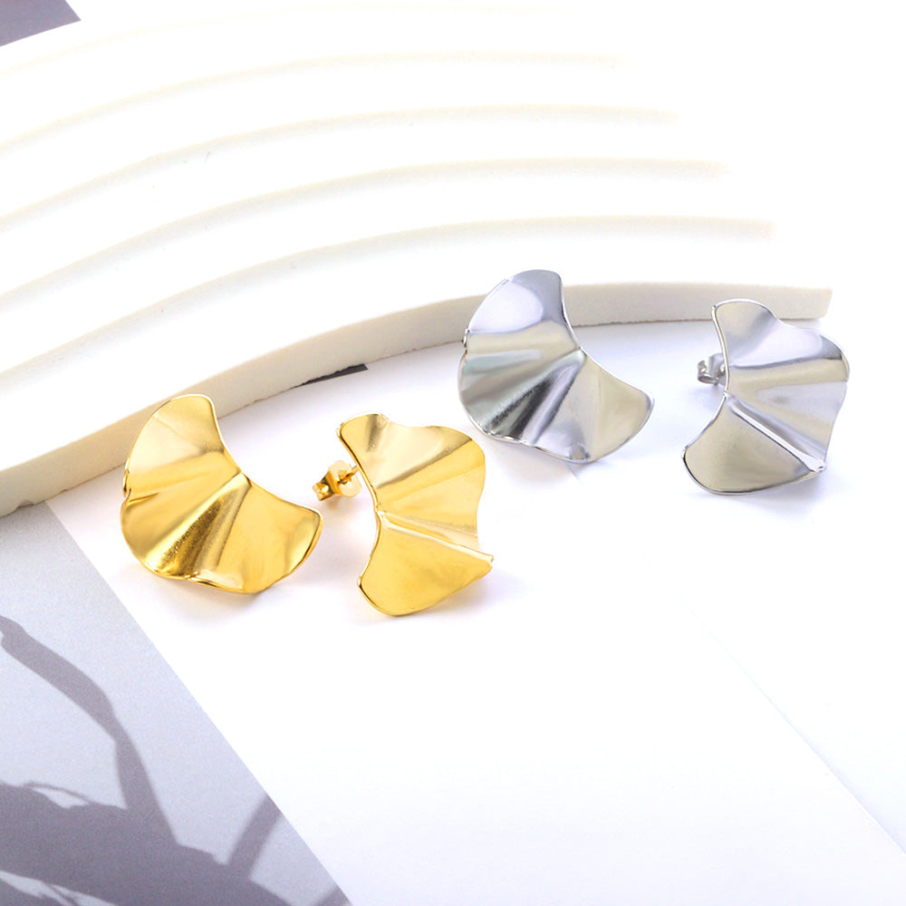 Wholesale New Fashion Stainless Steel Half-piece Alien Cutting Stud Earrings