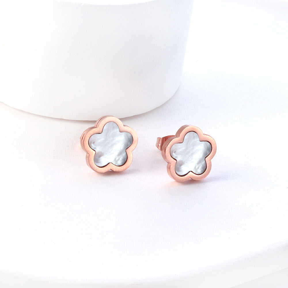 Wholesale New Stainless Steel Peach Blossoms With White Shell Cutting Stud Earrings