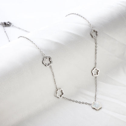 Wholesale 4 Hollow Peach Blossoms+Peach Blossom With White Shell Accessories Necklace