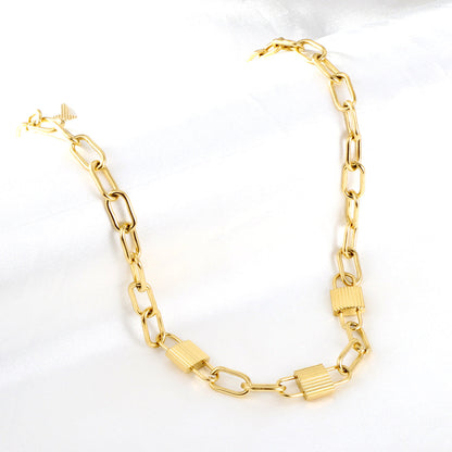 2023 New Fashion Three Locks Accessories Necklace
