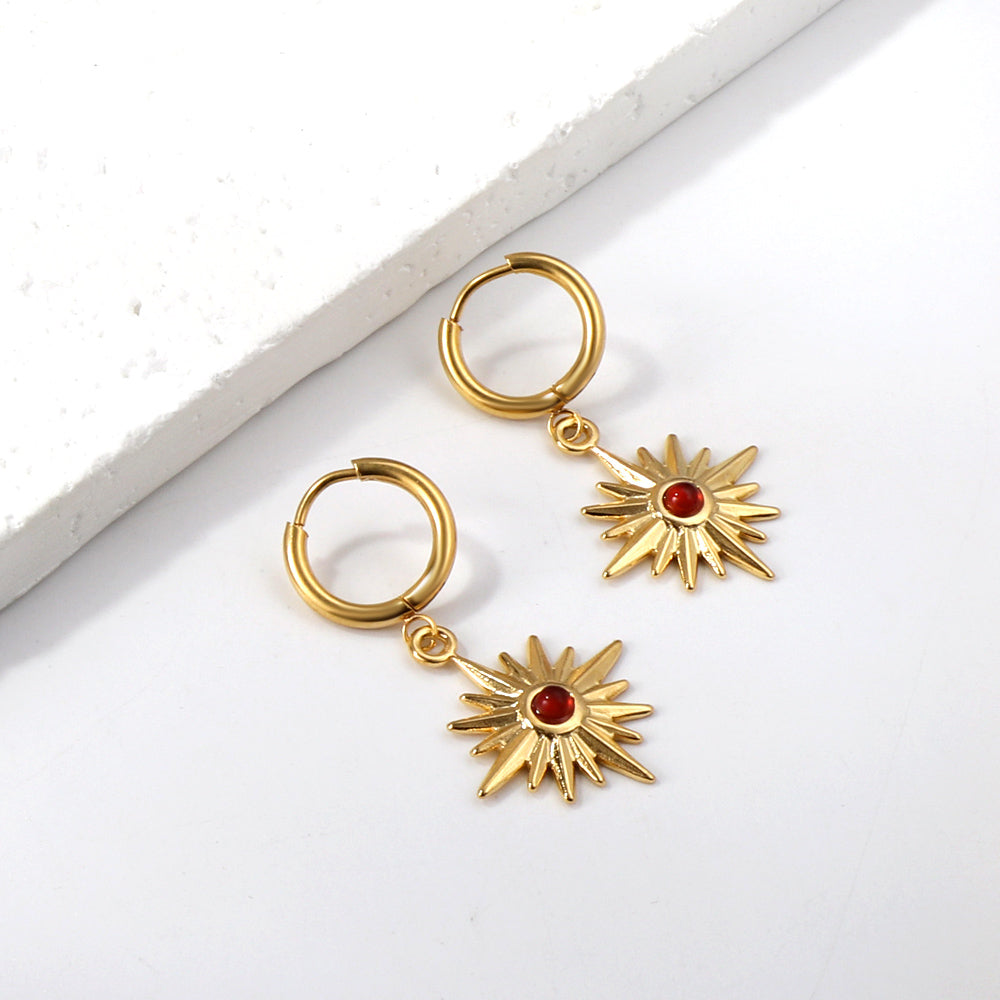 2x14mm circle with lucky star red CZ earrings Gold