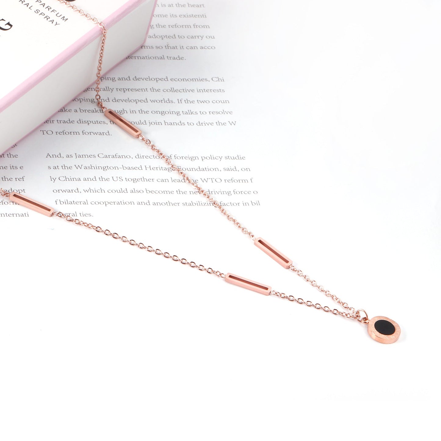 Black Shell Pendant Necklace 45+5cm