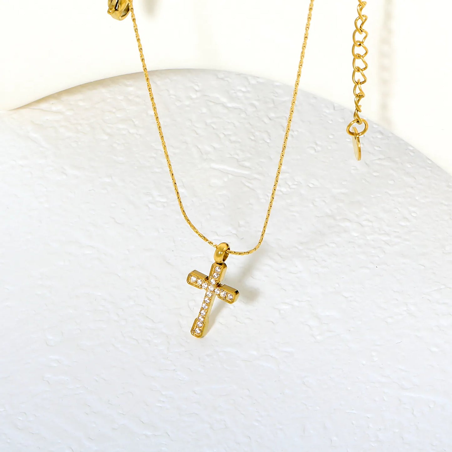 ✨ Wholesale Gold Stainless Steel CNC Zirconia Cross Necklace | 9.7*15mm Detailed Cross Pendant | 0.3mm Twist Chain 40+5cm with 6mm Lobster Clasp