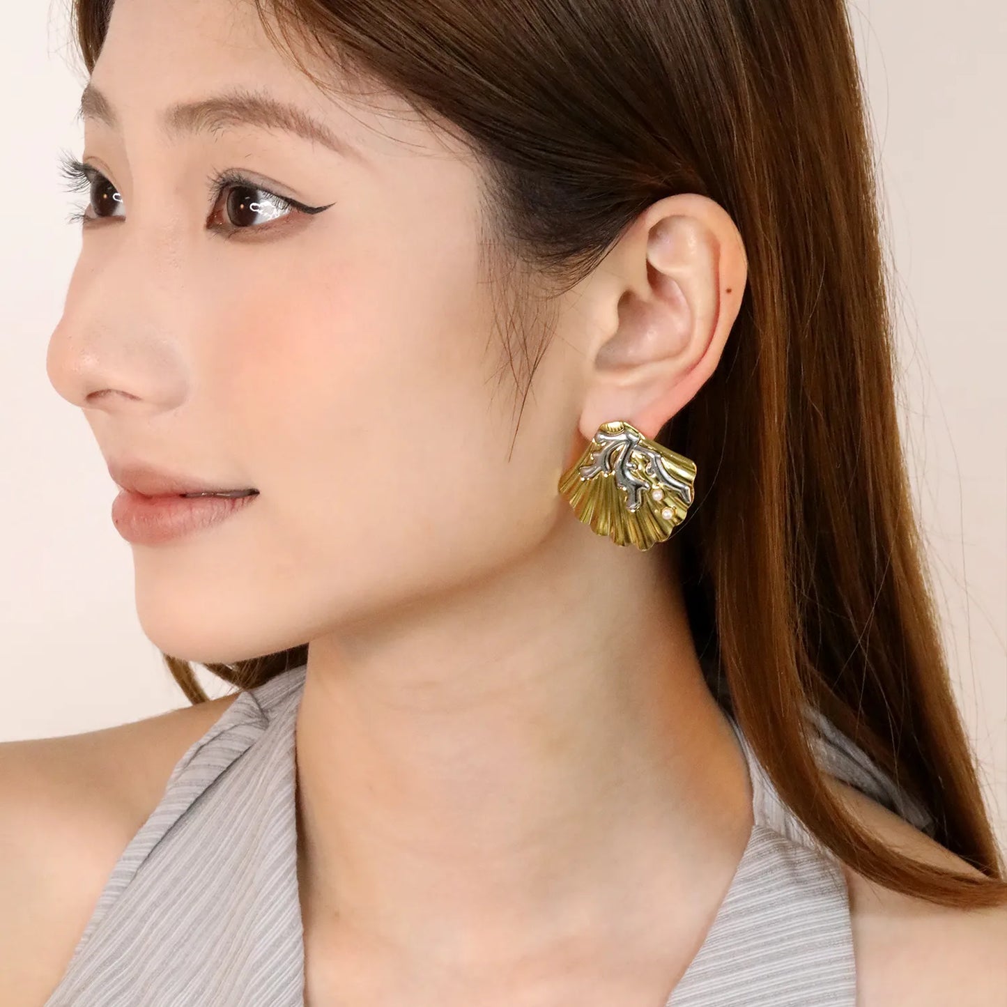 ✨ Wholesale Shell and Seaweed Stud Earrings | 34.7x33.5mm Marine Design | Gold Plated Stainless Steel with Pearl | Summer Beach Jewelry Bulk