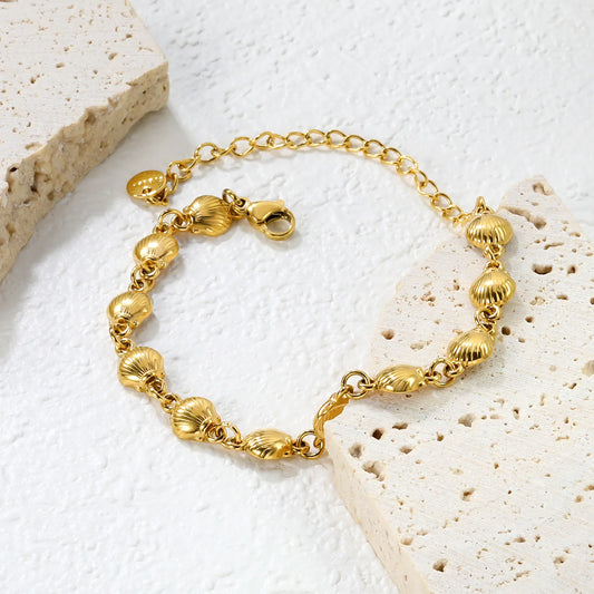 ✨🐚Wholesale Gold Shell Charm Bracelet: 7x6.5mm Beach Pendant + 15+7cm Adjustable Chain | Stainless Steel Ocean Jewelry Bulk