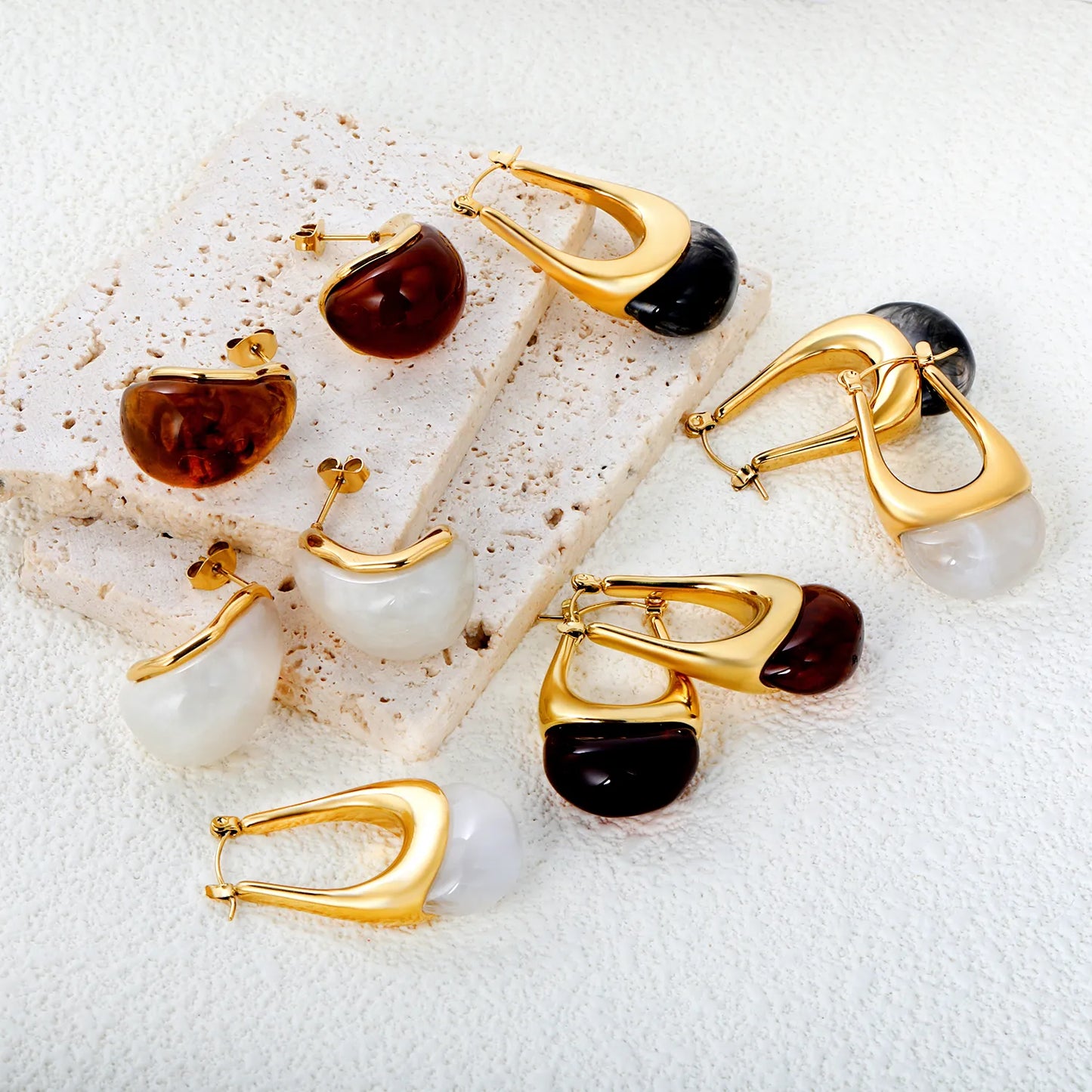 Wholesale Gold Oval Resin Ear Cuffs | 19.4x32.4mm U-Shape | White/Smoky Black/Amber | Stainless Steel Bulk Jewelry