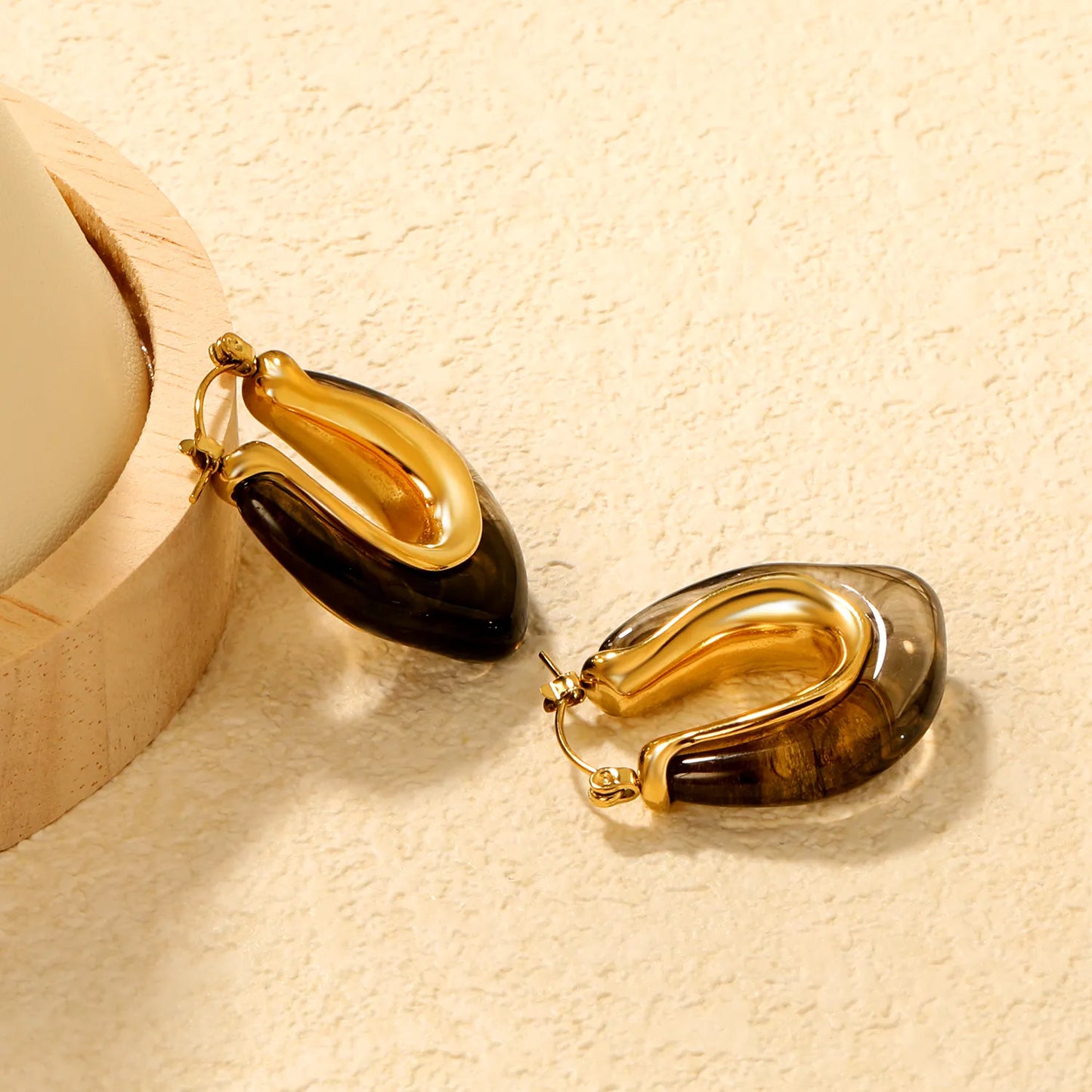 ✨Wholesale Gold Resin Ear Cuffs: 24x27.2mm U-Shape White/Smoky/Amber Resin Inlays | Stainless Steel No-Piercing Boho Jewelry Bulk