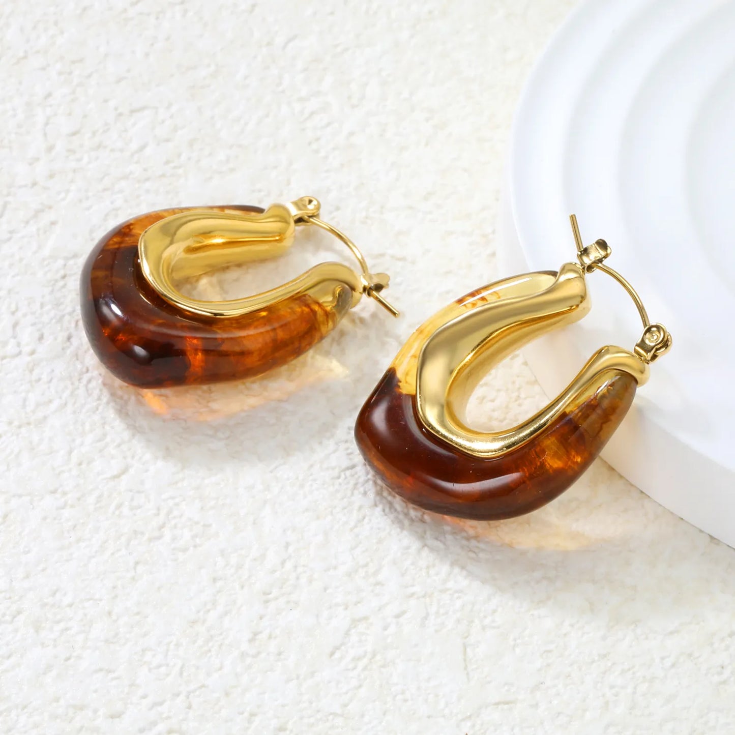 ✨Wholesale Gold Resin Ear Cuffs: 24x27.2mm U-Shape White/Smoky/Amber Resin Inlays | Stainless Steel No-Piercing Boho Jewelry Bulk