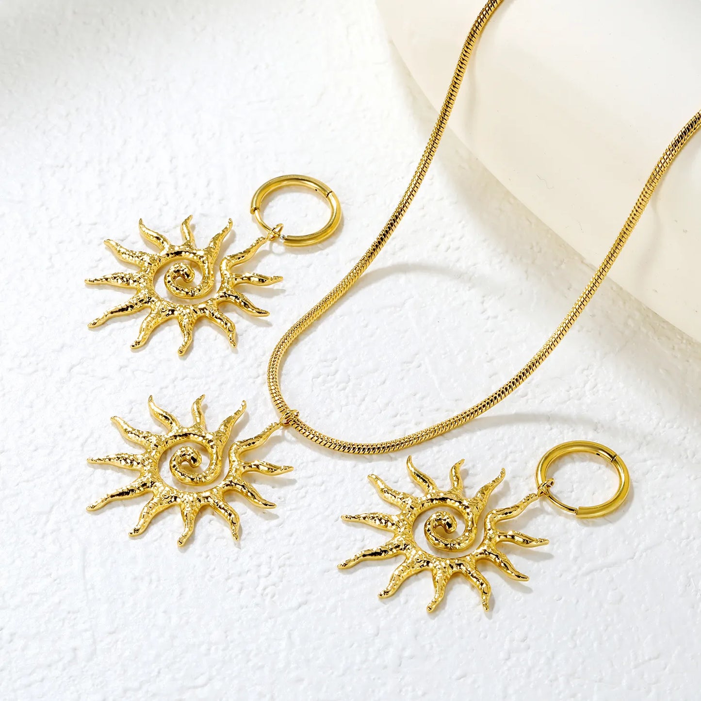 ☀️Hollow Spiral Sun Earrings & Pendant Set Gold Stainless Steel Boho Jewelry | 20mm Studs, 37mm Necklace, 40+5cm Chain | Wholesale