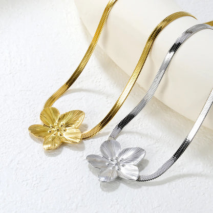 🌸 Wholesale 30.2x32.2mm Floral Pendant Necklace | 4mm Snake Chain 45+5cm | Steel/Gold