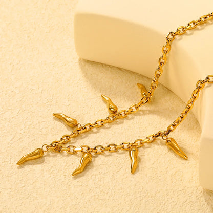 ✨5x16mm Chili Pepper Pendant Necklace Gold/Red Enamel | 1.2mm Curb Chain 40+5cm | Stainless Steel Wholesale Jewelry