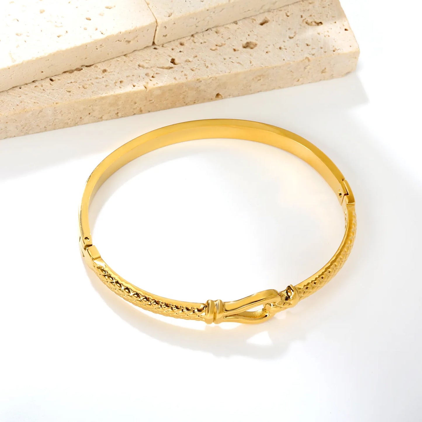 Woven Rope‑Textured Knot Motif Hinged Bangle | Vintage Bracelet Wholesale MOQ 12