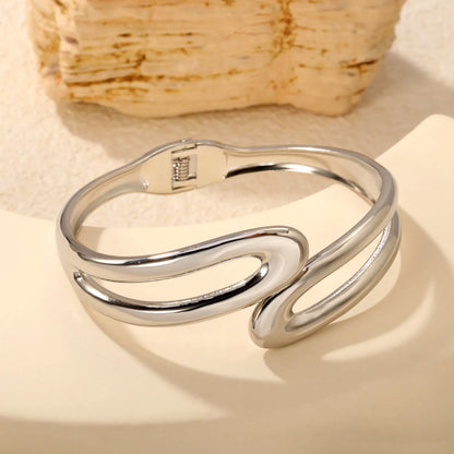 Sculptural Double Curved Spring‑Hinge Cuff Bangle | Two Colors Options | MOQ 12