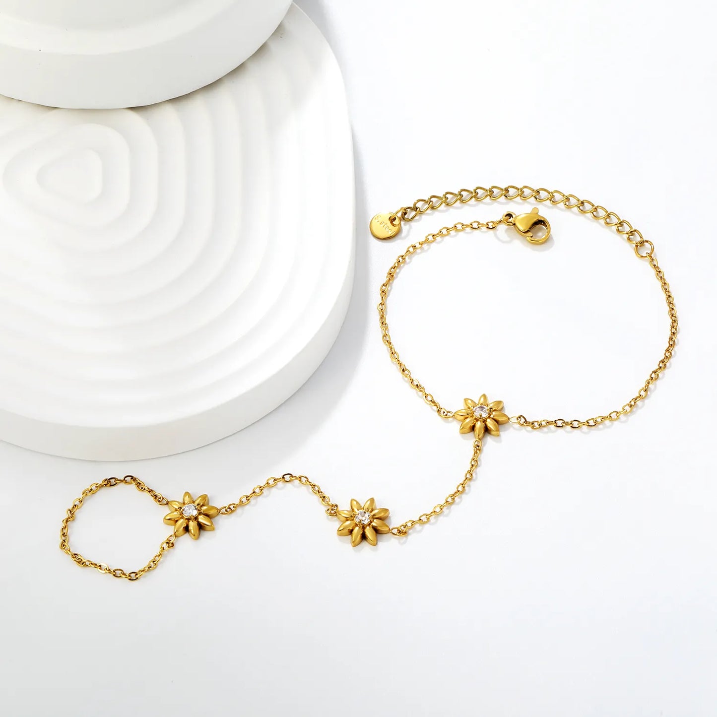 Crystal‑Center Flower Hand Chain Set | Wholesale 18K Gold Plated Stainless Steel MOQ 12