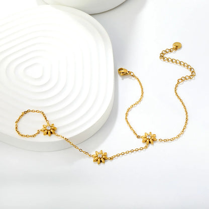 Crystal‑Center Flower Hand Chain Set | Wholesale 18K Gold Plated Stainless Steel MOQ 12