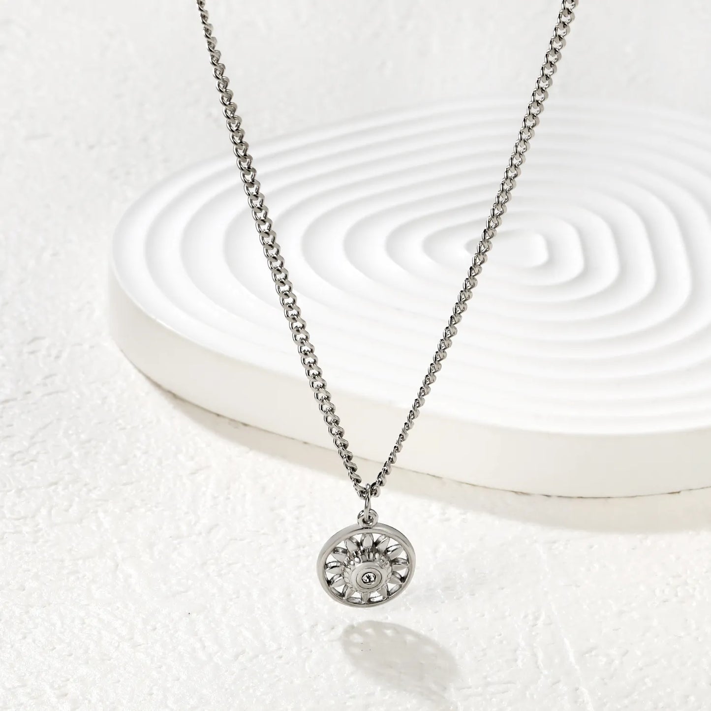 18K Gold/Silver Plated Sunburst Crystal Pendant Necklace | Wholesale Bulk Order | MOQ 12 | 40+5cm