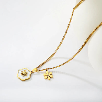 Wholesale 40+5cm Adjustable Shell Flower Pendant Necklace | 18K Gold Plated | MOQ 12