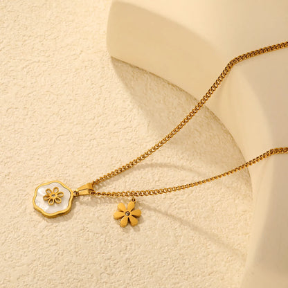 Wholesale 40+5cm Adjustable Shell Flower Pendant Necklace | 18K Gold Plated | MOQ 12