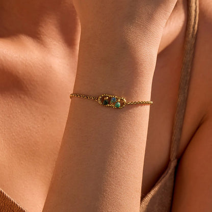 Dainty Vintage Textured Oval Frame Natural Green Stone Bead Rolo Chain Bracelet | Bulk Order MOQ 12
