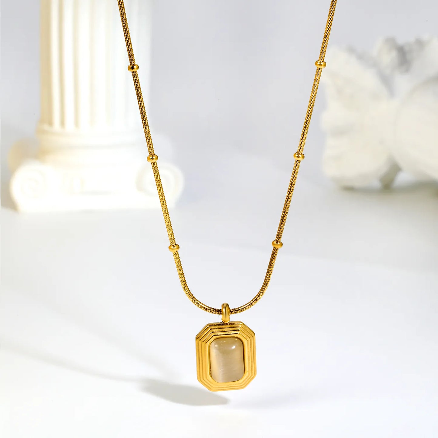 Vintage Minimalist Beaded Flat Snake Chain Multi-Layer Rectangle Mother of Pearl Pendant Necklace with Adjustable Extension Chain