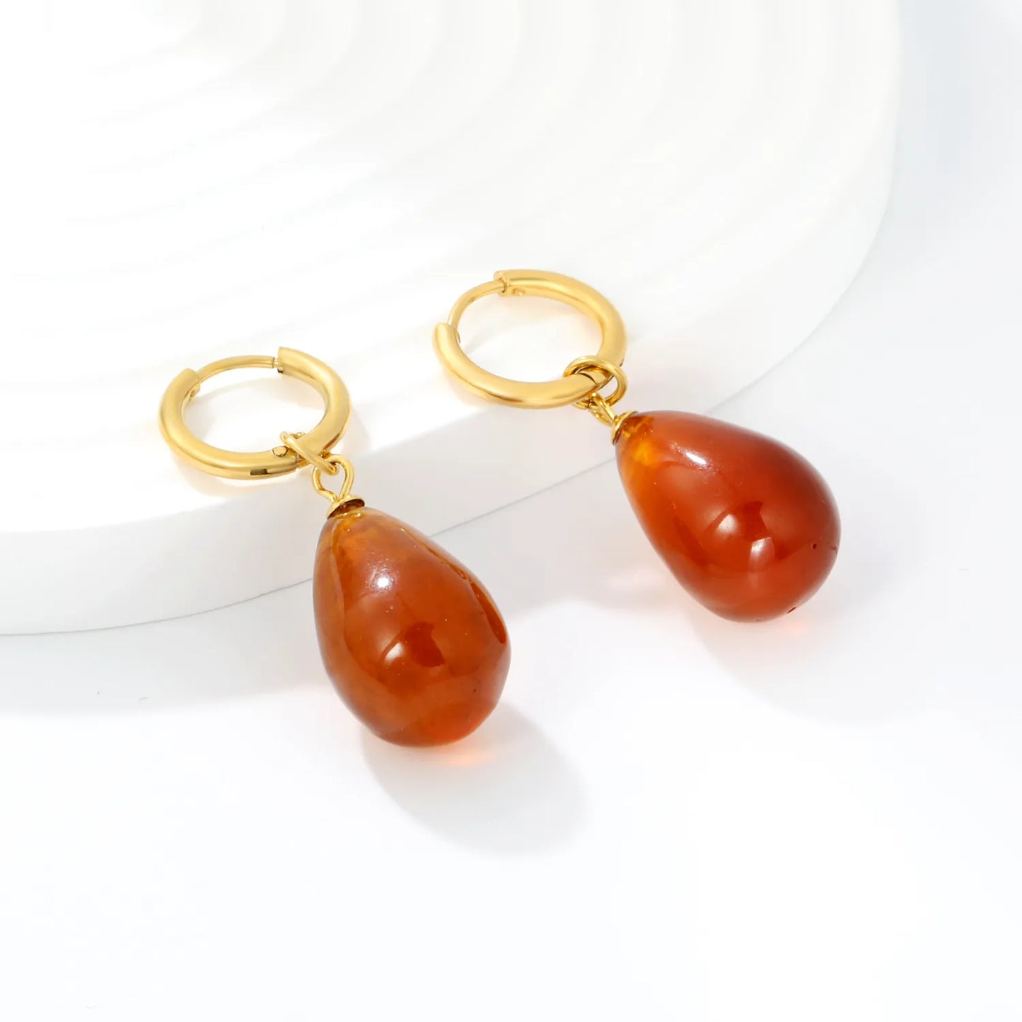 Teardrop Amber Resin Huggie Hoop Dangle Earrings 13×20mm Pendant | 18K Gold Plated  | Wholesale MOQ 12