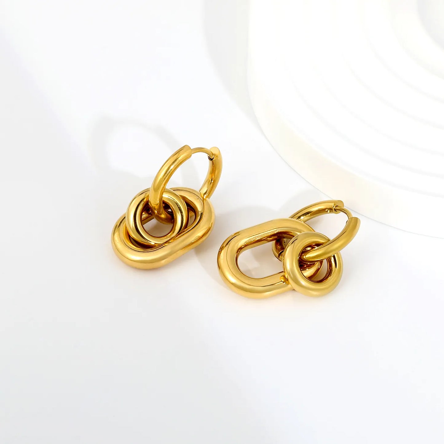 Interlocked Oval Link Dangle Huggie Earrings 14×20mm | 18K Gold Plated & Two-Tone Stainless Steel | Chunky Chain Drop Hoops | Wholesale MOQ 12