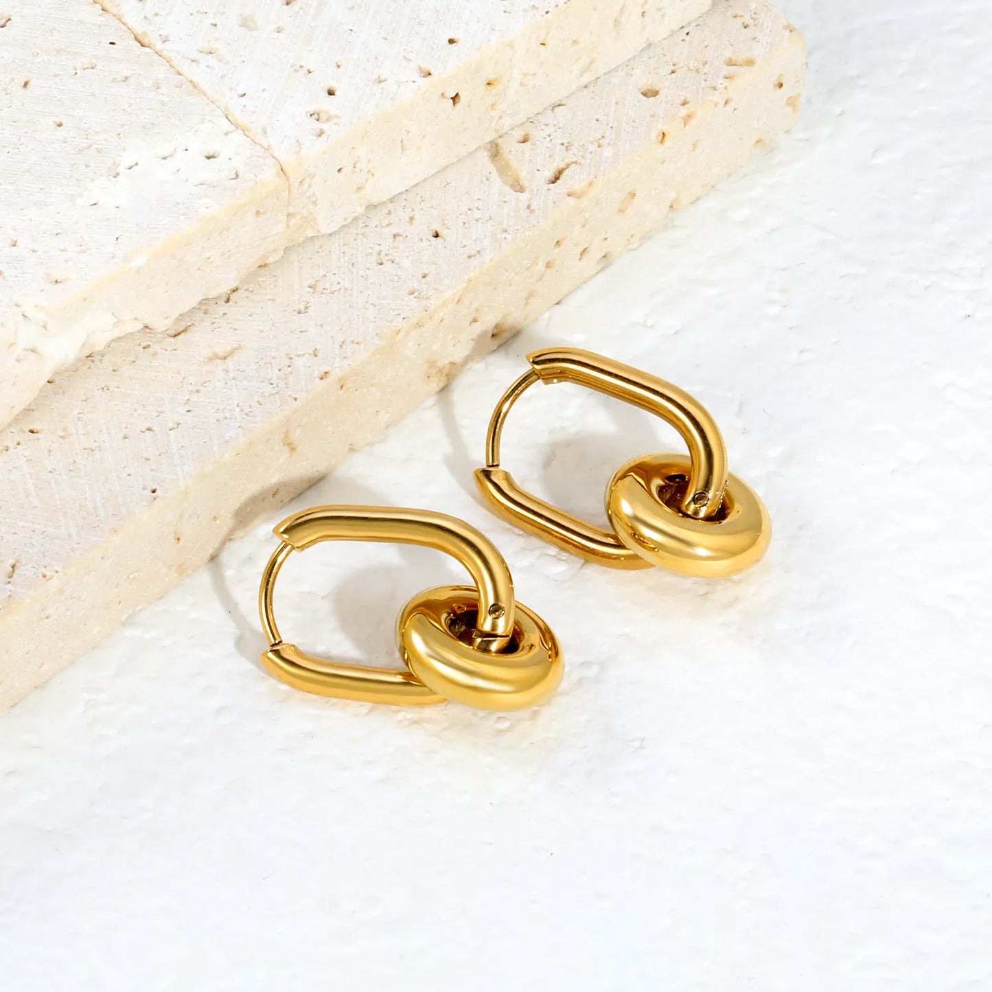 Interlocked Donut Drop Huggie Earrings | 2.5×8.5×17.4mm Hoop | Gold & Mixed Color | Chunky Circle Dangle Hoops | Wholesale MOQ 12
