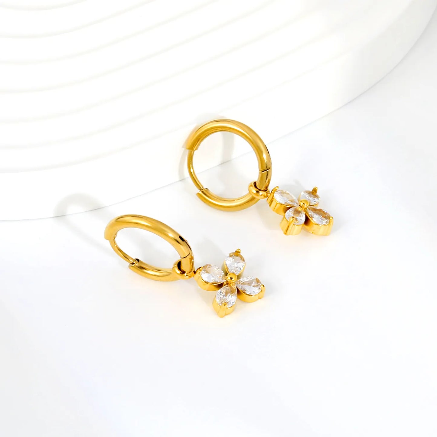 4-Leaf Pear CZ Flower Dangle Huggie Earrings 2×10mm Hoop | 18K Gold Plated Stainless Steel | Wholesale MOQ 12