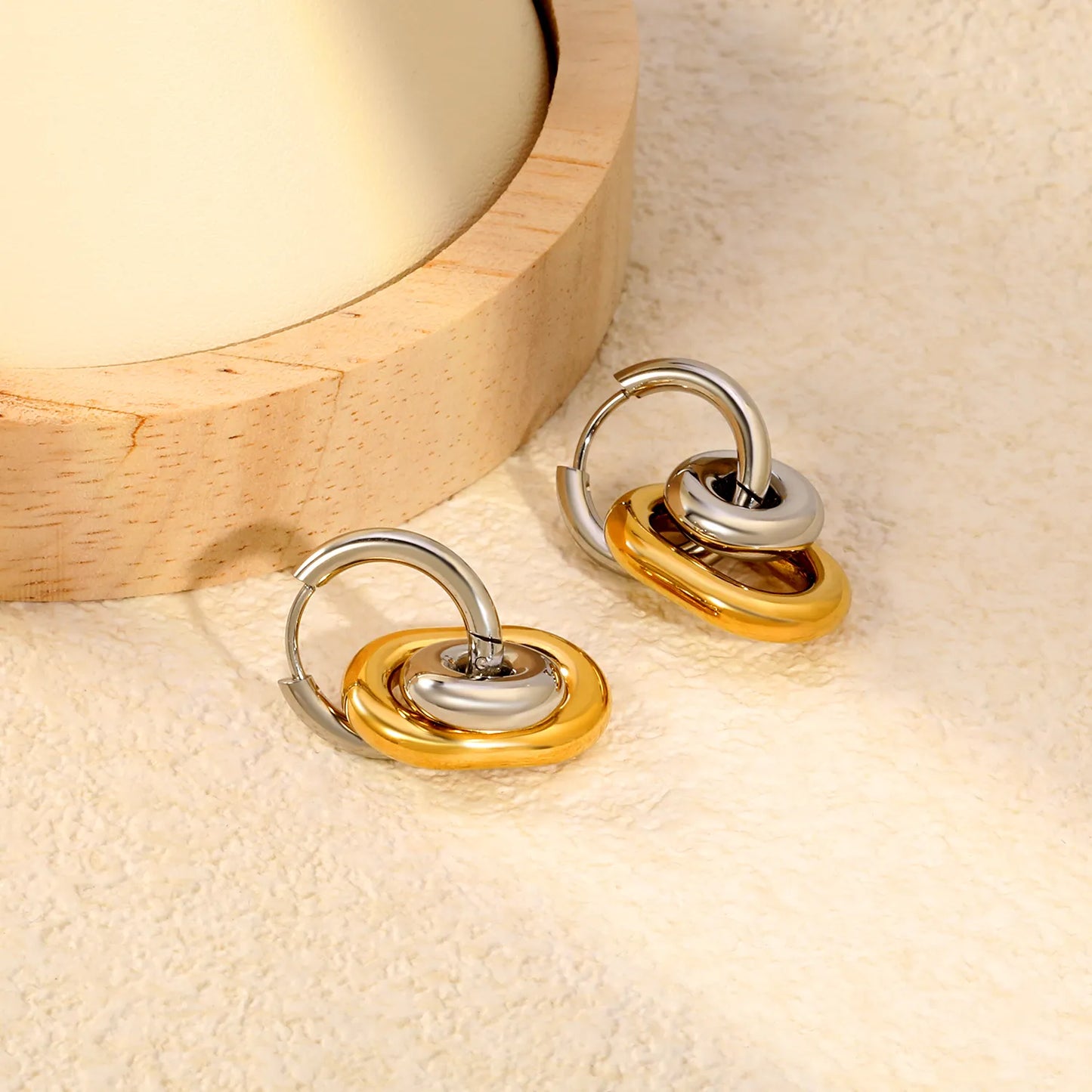 Interlocked Oval Link Dangle Huggie Earrings 14×20mm | 18K Gold Plated & Two-Tone Stainless Steel | Chunky Chain Drop Hoops | Wholesale MOQ 12