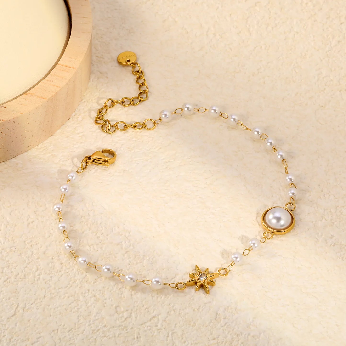 Star & Single Big Pearl Beaded Bracelet | 18K Gold Plated Stainless Steel Imitation Pearl Chain Bracelet | Wholesale MOQ 12