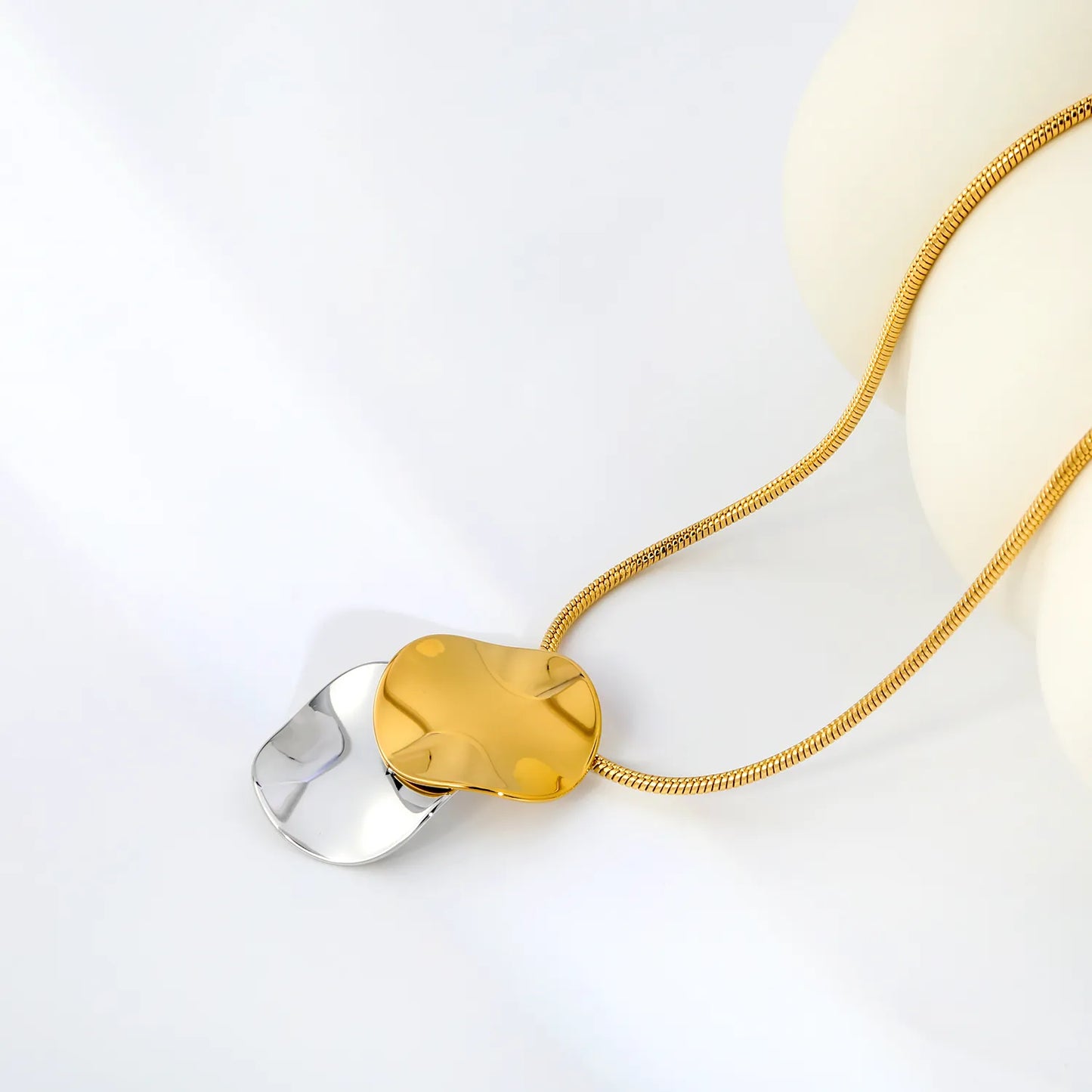 Dual Overlapped Irregular Concave Disc Pendant Snake Chain Necklace | 2 Colors Available | Adjustable 45+5cm | Wholesale MOQ 12