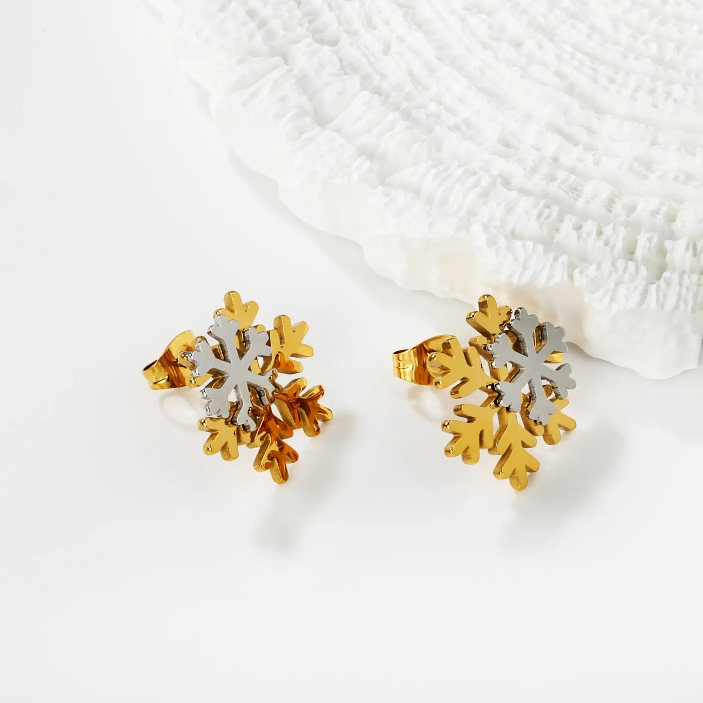 Wholesale Two-Tone Snowflake 18K Gold Plated Stud Earrings Bulk Order MOQ 12