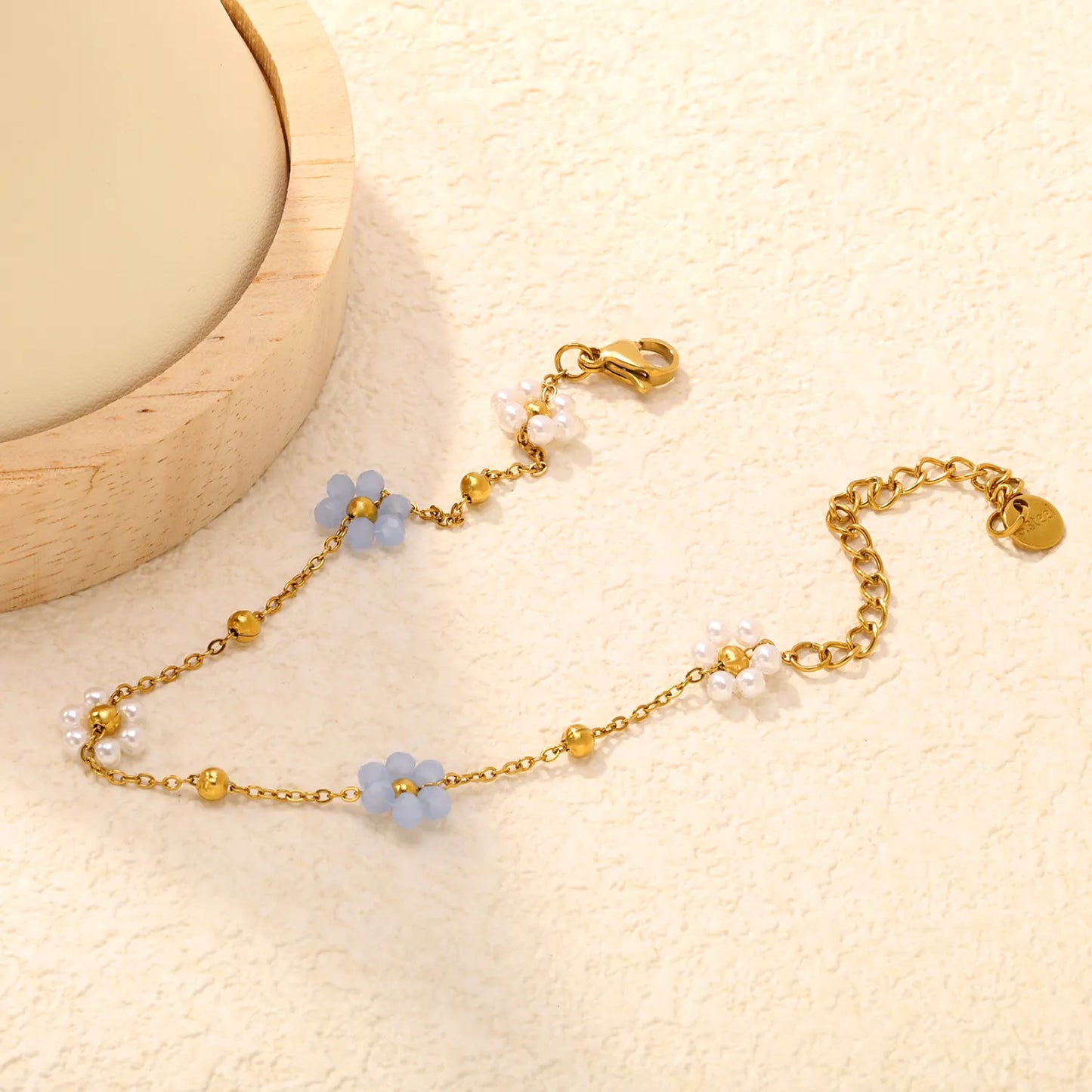 Delicate Floral Bead Chain Bracelet | Blue & White Flower Charms | 18K Gold Plated | Adjustable 17+5cm | MOQ 12