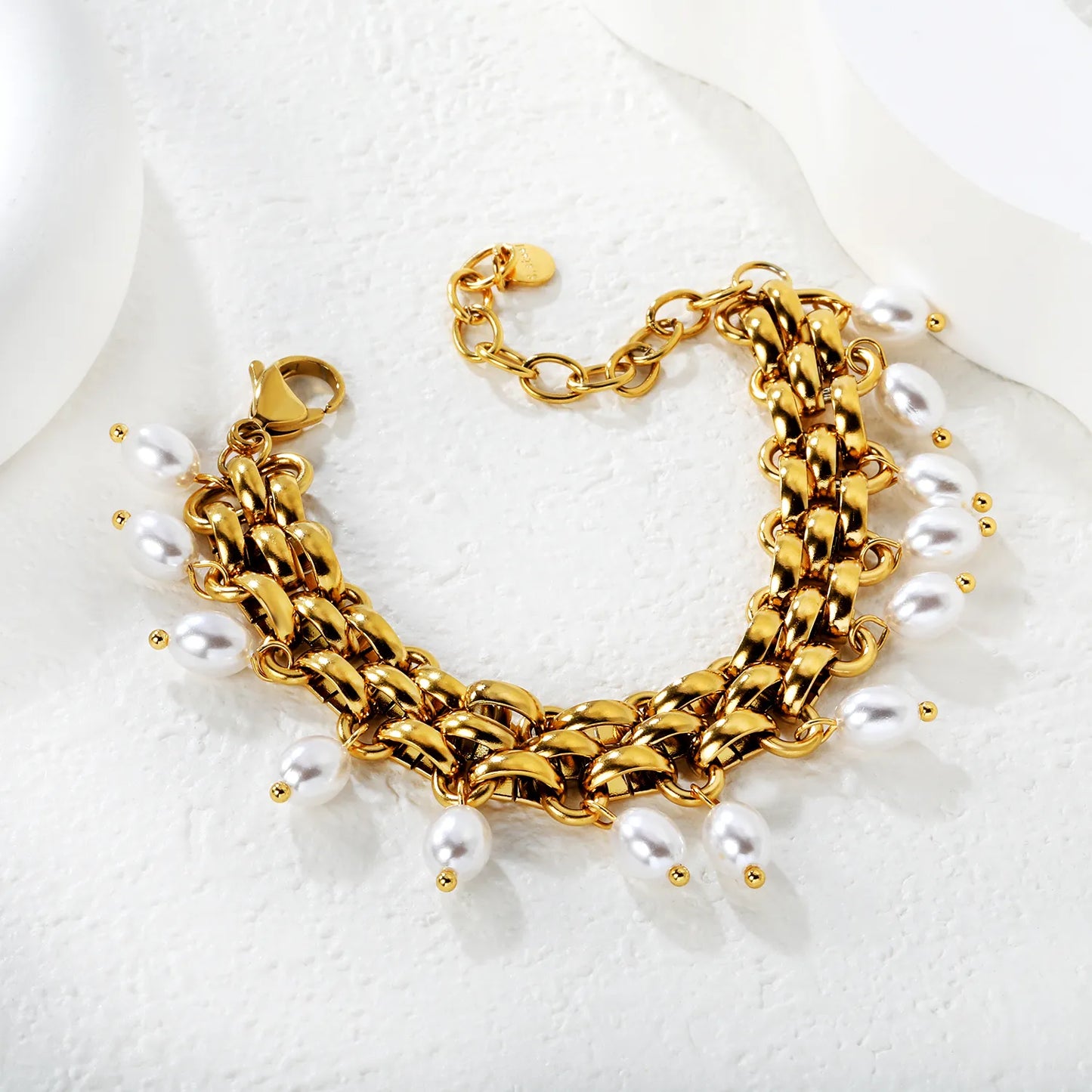 Woven Link Chain Bracelet with Pearl Charms | 18K Gold Plated | Teardrop Pearl Dangles | Adjustable 15+5cm | MOQ 12