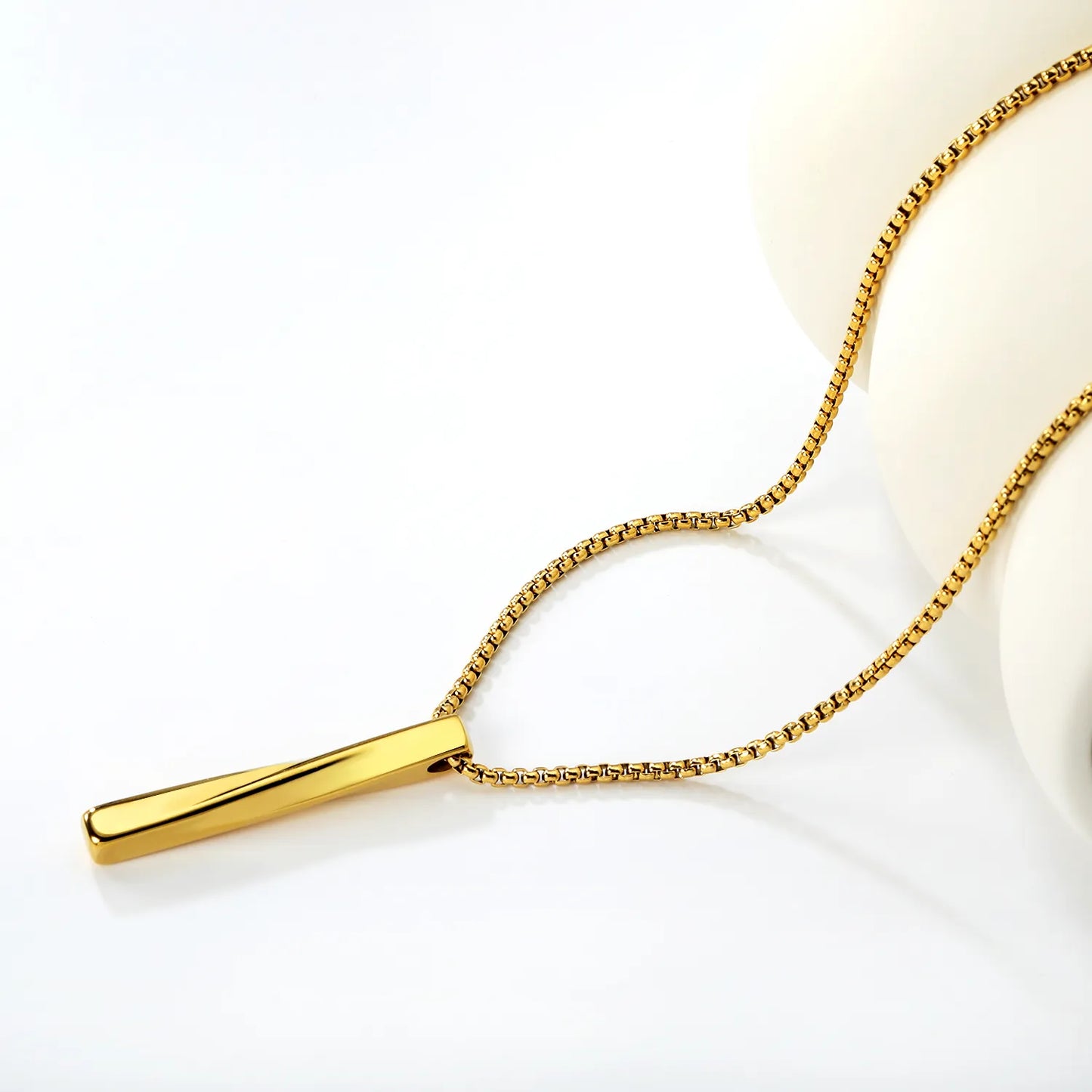 Minimalist Twisted Vertical Bar Pendant Necklace | 18K Gold Plated | Wholesale Bulk Order MOQ 12