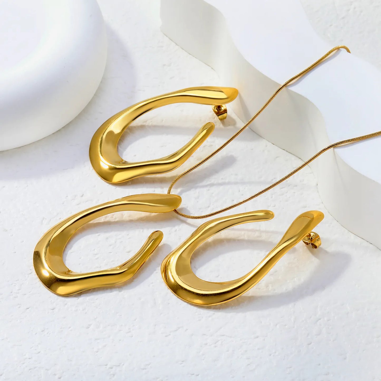Organic Curved U-Shape Gold Jewelry Set (Necklace + Earrings) | Wholesale MOQ 12 | 18K Gold Plated