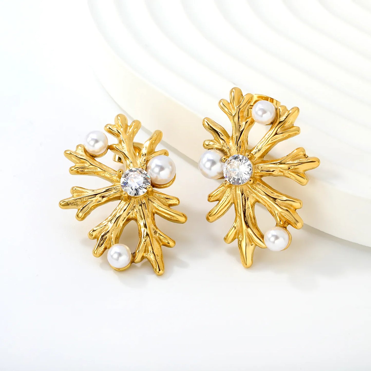 Snowflake Shaped Pearl & Zircon Stud Earrings | 18K Gold Plated Stainless Steel | Wholesale Bulk Order MOQ 12