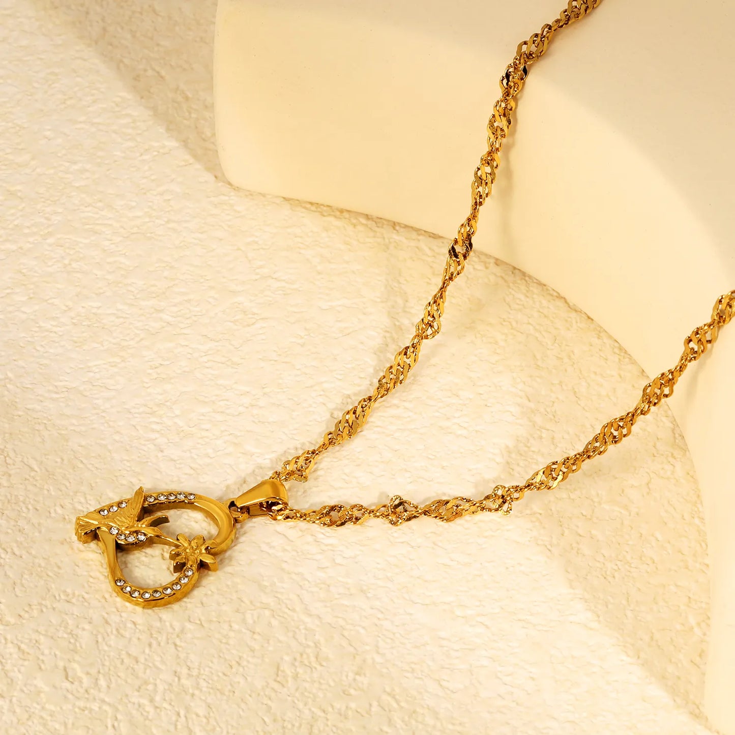 Wholesale CZ Hummingbird & Heart Pendant Necklace Adjustable 45+5cm | 3mm Twisted Cuban Chain | 18K Gold Plated | MOQ 12